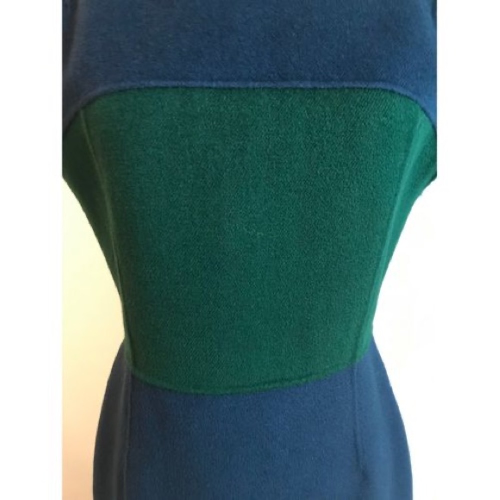 St. John Wool Cashmere blend Dress Sewn by hand in Lapis & Emerald size 6 - Picture 3 of 13